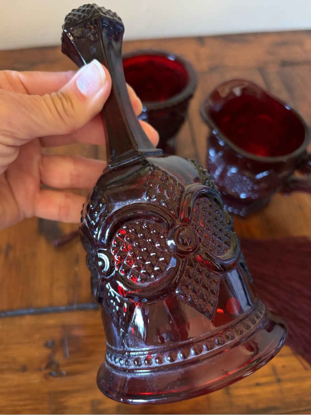 Ruby Red Avon 1876 Cape Cod Collection Sugar Creamer Bell Tassel - Picture 5 of 10